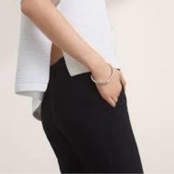 Aritzia Babaton "Donald" black hi low boxy oversized crop sweater top. Size L - Picture 7 of 11